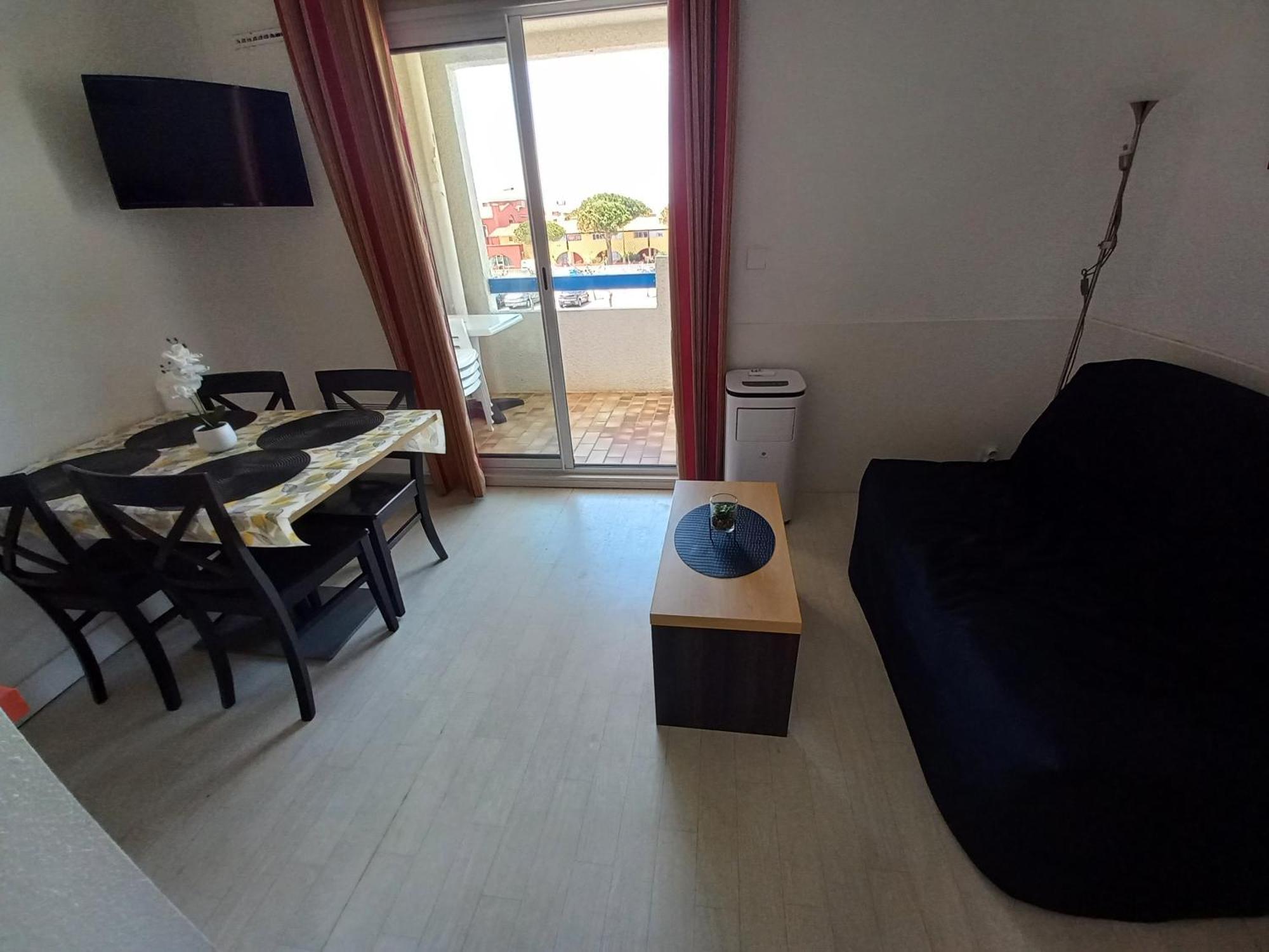Coquet Studio 4 Pers, Piscine,Clim Mobile, Plage A 300 M,A 5Min A Pied Du Lydia 르발카레스 외부 사진