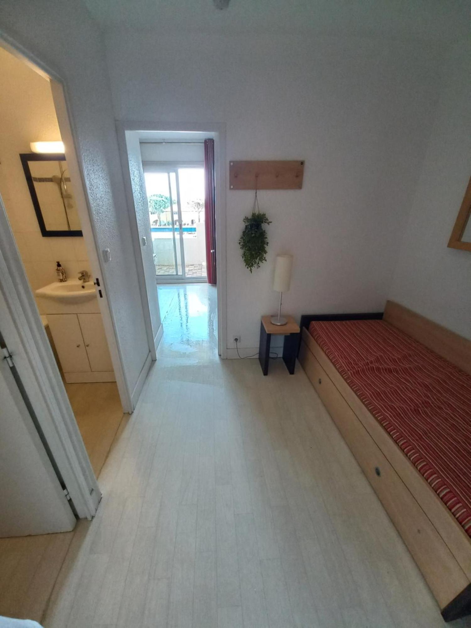 Coquet Studio 4 Pers, Piscine,Clim Mobile, Plage A 300 M,A 5Min A Pied Du Lydia 르발카레스 외부 사진